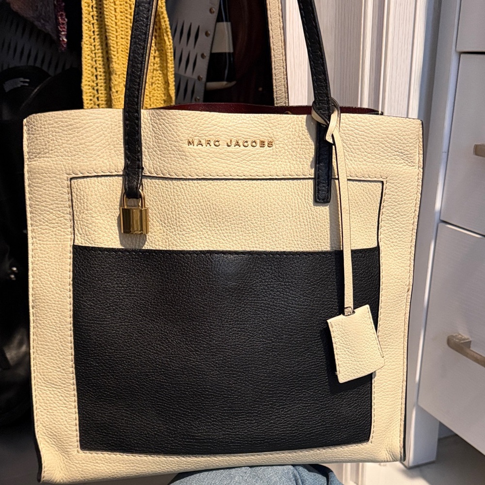 Marc Jacobs Two-Tone Black and Cream Tote